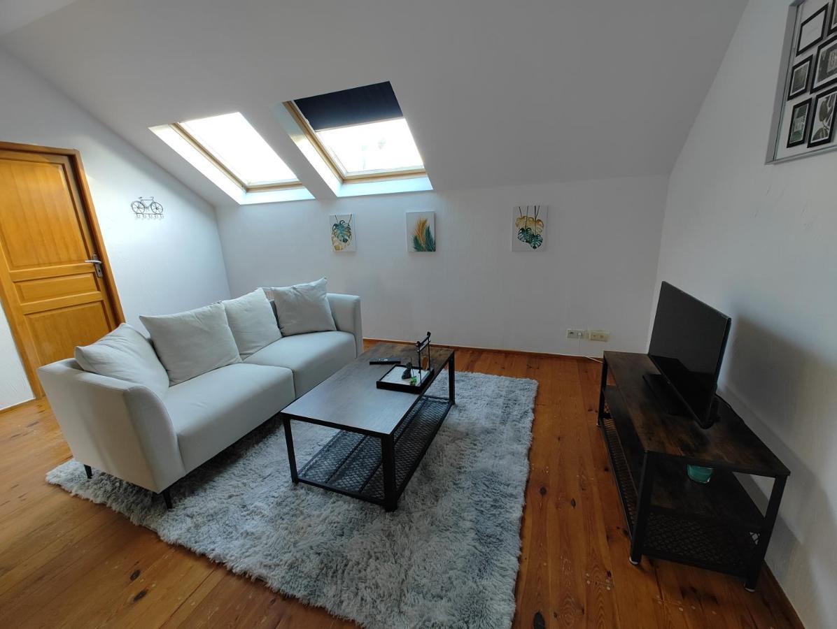 Cosy Appartement 2 Chambres Pont-de-l'Arche ภายนอก รูปภาพ
